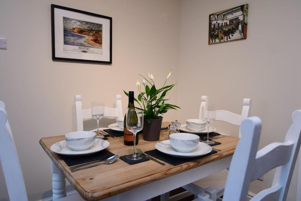 Loveyork Priory Apartment - Central With Parking المظهر الخارجي الصورة