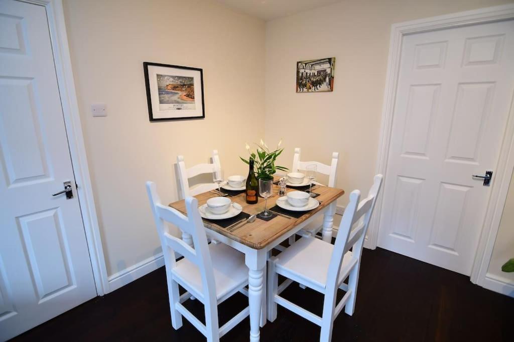 Loveyork Priory Apartment - Central With Parking المظهر الخارجي الصورة